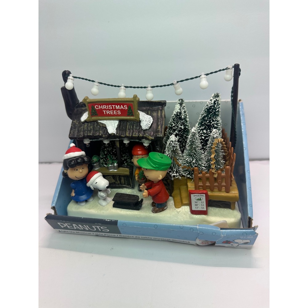 Peanuts Christmas Trees Light Up Musical Table Piece Charlie Brown Snoopy Lucy